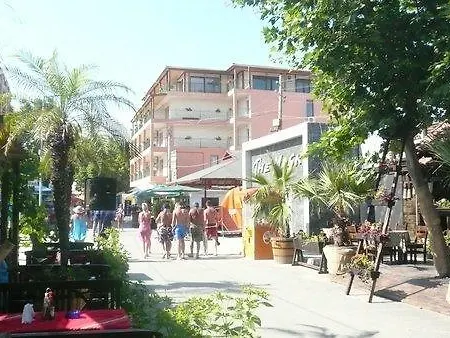Phoenix Family فندق سوزوبول